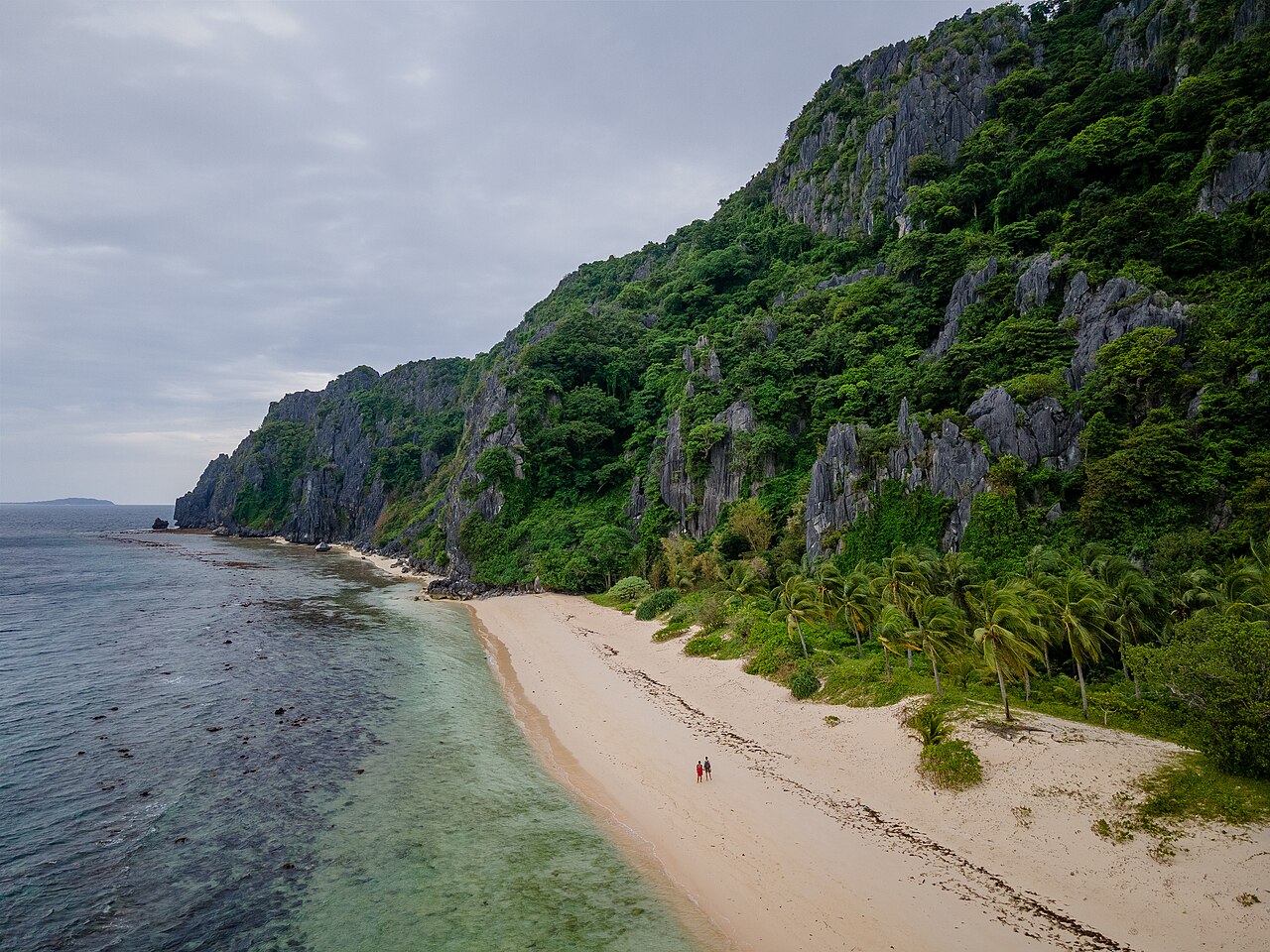 Beach at Black Island, Busuanga; photographed 2023-07-31 15:56:22.